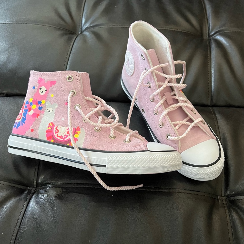 Beautiful Converse for girl